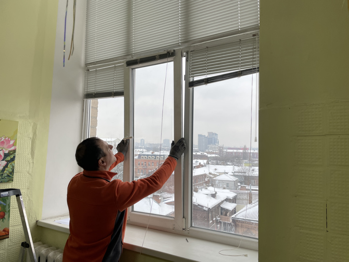 регулювання пластикових вікон на зиму